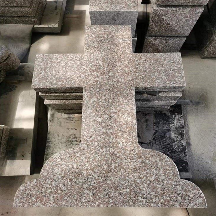 G664 Granitni krst