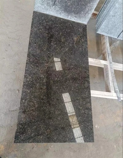 Tan smeđi kamen